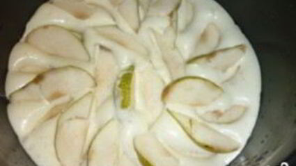 шарлотка с грушей в мультиварке