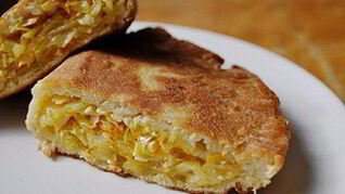 Шарлотка с капустой