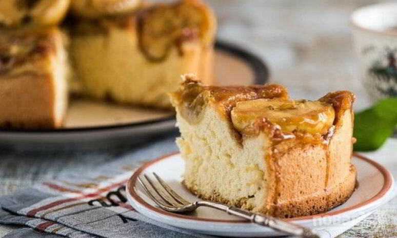 Рецепт шарлотка с карамелью