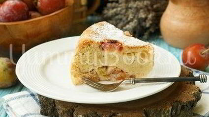 шарлотка с ревенем в мультиварке