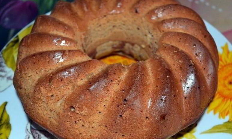 Рецепт шарлотка с вареньем