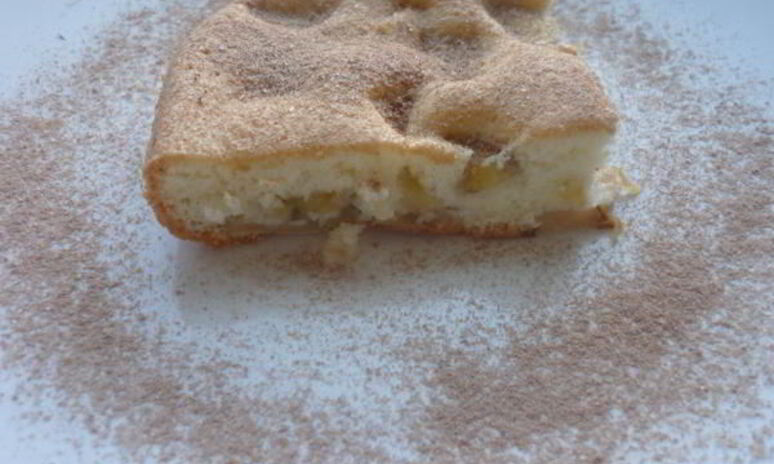 Рецепт шарлотка с яблоками и бананами