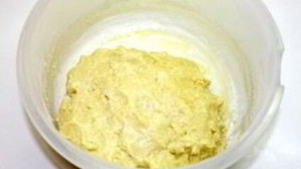 шарлотка с яблоками и безе