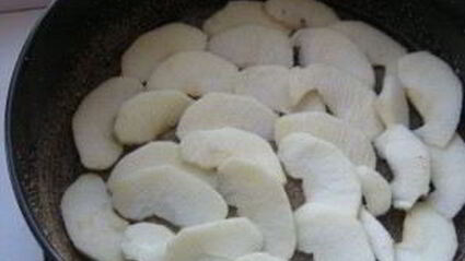 шарлотка с яблоками классическая