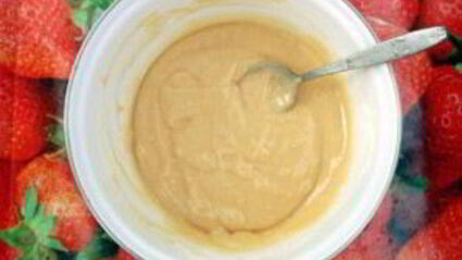 шарлотка с яблоками на сковороде