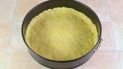 шарлотка с яблоками открытая