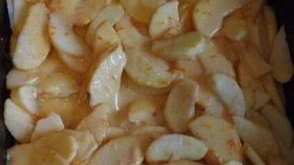 шарлотка с яблоками с коньяком