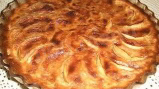 Ванильная Шарлотка с яблоками и лимонной цедрой