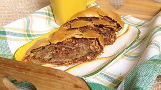 Штрудель с яблоками