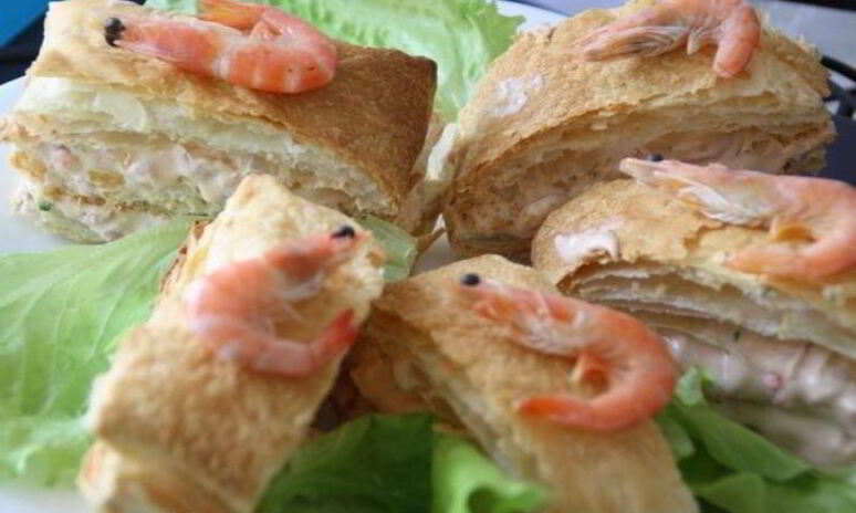 Рецепт слойки с креветками