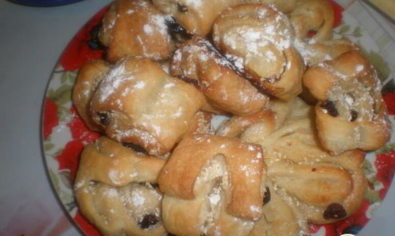 Рецепт слойки с кунжутом и клюквой