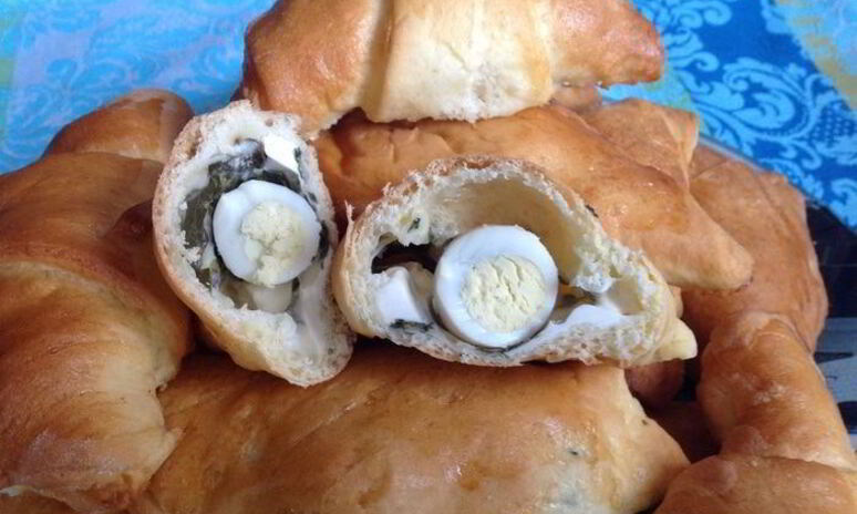 Рецепт слойки с щавелем, сыром и яйцом