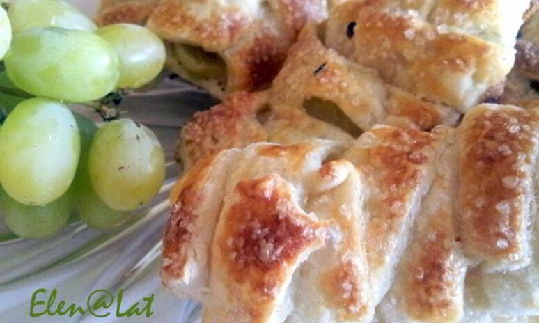 Рецепт слойки с виноградом