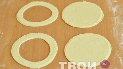 слойки с яблоками