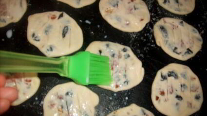 слойки солнце на тарелке