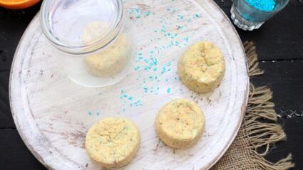 кокосовые сырники в панировочных сухарях