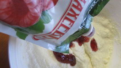 нежные творожники малиновый вулкан