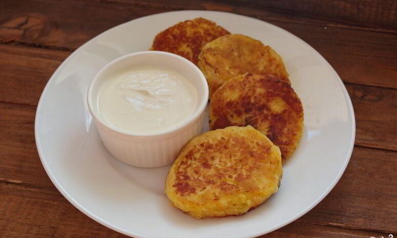 Рецепт розовые сырники