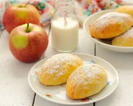 Сочни с яблоками