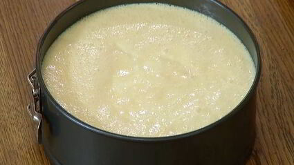 творожник с белым шоколадом и малиной