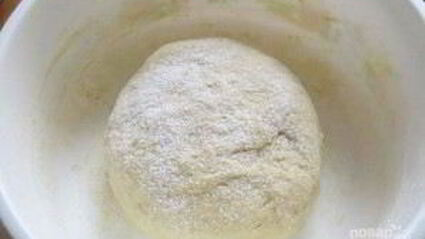 дрожжевое тесто с ягодами