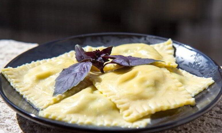 Рецепт равиоли с рикоттой и шпинатом