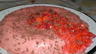 Торт Клубничный вулкан