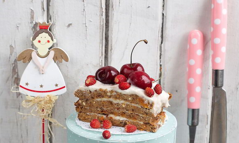 Рецепт торт с сухофруктами и орехами