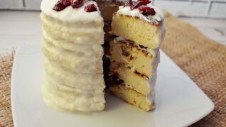 Торт с вяленой клюквой