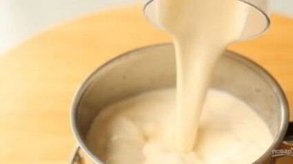 торт с заварным кремом и черносливом