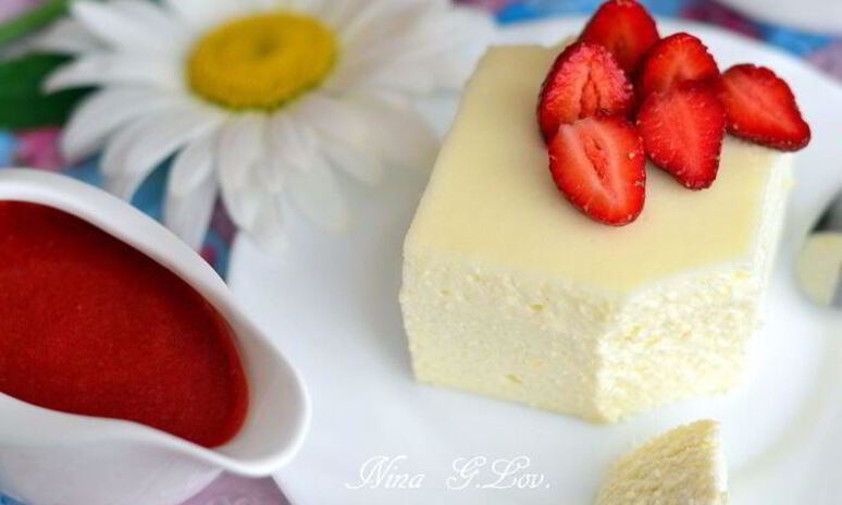 Рецепт двухслойная ванильная запеканка с ягодным соусом