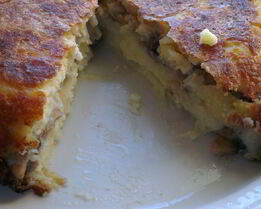 Картофельная запеканка с грибами в мультиварке