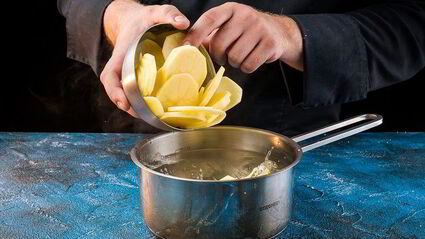 картофельная запеканка с палтусом