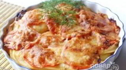 картофельная запеканка с помидорами и сыром
