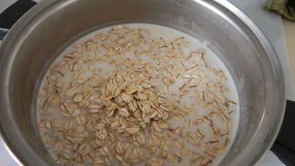 тыквенно-банановая запеканка под ореховой крошкой