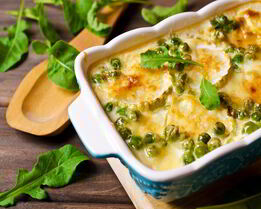 Запеканка из кабачков с зеленым горошком