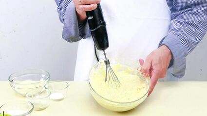 запеканка из творога с яблоками и изюмом