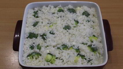 запеканка с брокколи и рисом