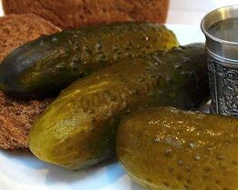 Бродячие огурцы в банках холодным способом