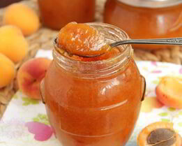 Абрикосовый джем с корицей и бадьяном