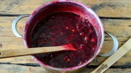 джем из вишни с косточками