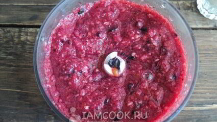 кабачковый джем с черной смородиной