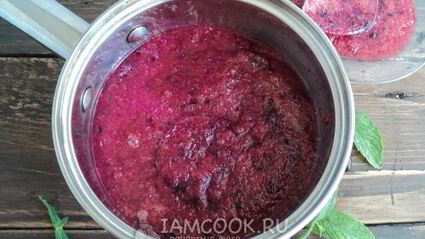 кабачковый джем с черной смородиной