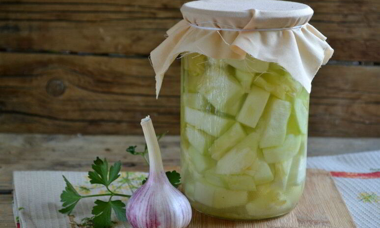 Рецепт кабачки в чесночном соусе на зиму