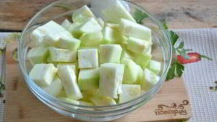 кабачки в чесночном соусе на зиму