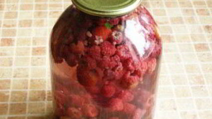 компот из клубники и малины