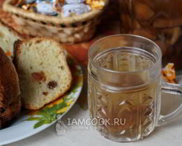 Компот из сушеных яблок с тимьяном