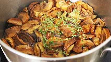 компот из сушеных яблок с тимьяном