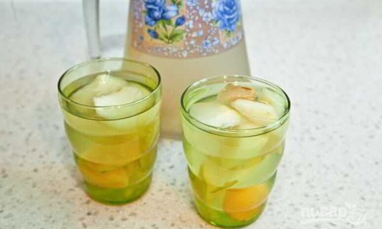 Рецепт компот из яблок и кураги