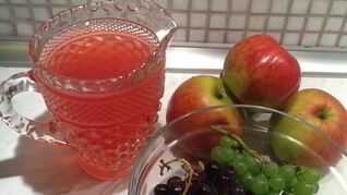 Компот Осенний из яблок и винограда